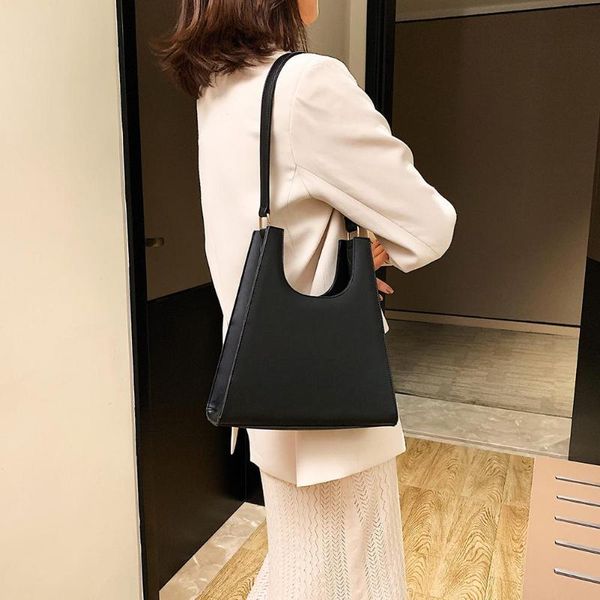 classic women pu leather handbag pure color retro shoulder bag elegant shopping travel totes
classic women pu leather handbag pure color retro shoulder bag elegant shopping travel totes