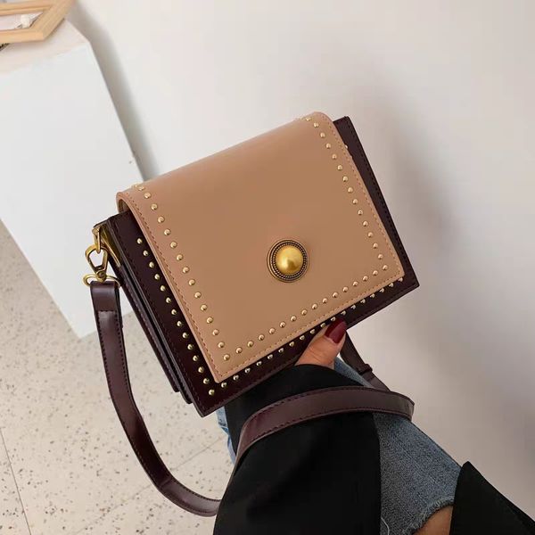 women's bag 2020 new retro wide shoulder rivet single shoulder messenger bag fashion chic women's small square
women's bag 2020 new retro wide shoulder rivet single shoulder messenger bag fashion chic women's small square