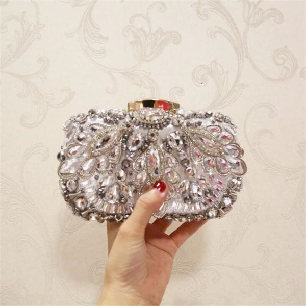 meloke 2019 women beads clutch bags luxury diamond banquet bags clutch purse for ladies drop shipping mn1275 cj191205
meloke 2019 women beads clutch bags luxury diamond banquet bags clutch purse for ladies drop shipping mn1275 cj191205