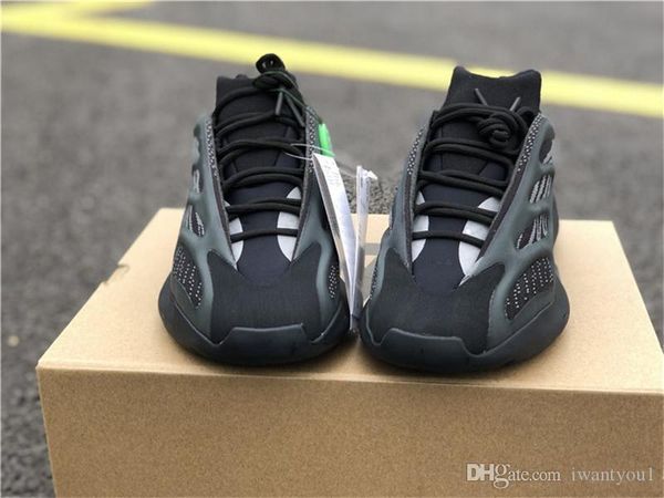 authentic 700 v3 alvah h67799 azael fw4980 kanye west glow in the dark man woman running shoes 7007adidas sneakers with original box
authentic 700 v3 alvah h67799 azael fw4980 kanye west glow in the dark man woman running shoes 7007adidas sneakers with original box