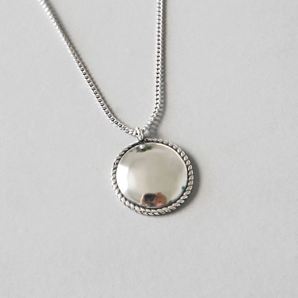 100% 925 Sterling Silver Retro Round Specular Circle Pendants Necklace For Women joyas de plata 925 Fine Jewelry
100% 925 Sterling Silver Retro Round Specular Circle Pendants Necklace For Women joyas de plata 925 Fine Jewelry