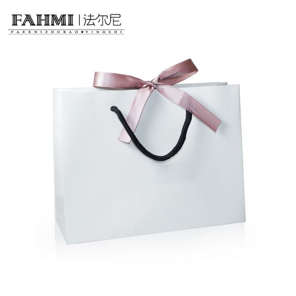 fahmi original charm ring bbacelet earrings necklace wite temperament handbag storage protection bag jewelry atmosphere, Blue;slivery
fahmi original charm ring bbacelet earrings necklace wite temperament handbag storage protection bag jewelry atmosphere, Blue;slivery