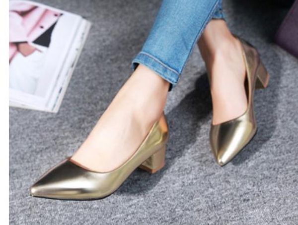 2019 women's shoes in spring and autumn with new style middle heel coarse heel pointed end @202, Black
2019 women's shoes in spring and autumn with new style middle heel coarse heel pointed end @202, Black