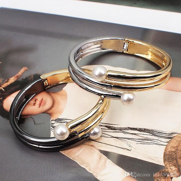 2019 european and american women female fashion pearls versatile temperament bracelet unique design mixed color metal bracelet accessories, Black
2019 european and american women female fashion pearls versatile temperament bracelet unique design mixed color metal bracelet accessories, Black