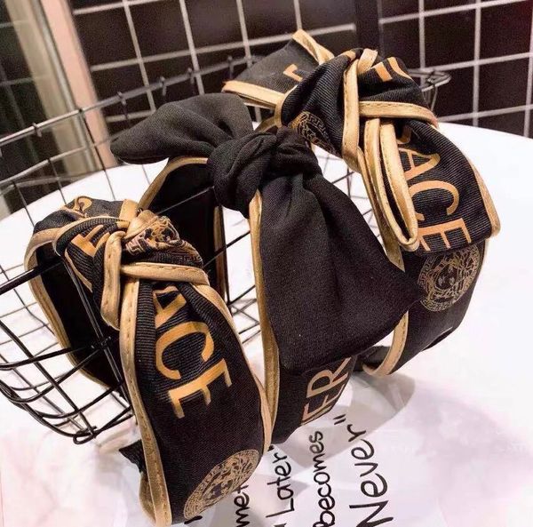 Черного цвет дама -Широкого Полосатого Cute волос обруч режим моды Hairbands с Тканью обернутыми для девочек
Черного цвет дама -Широкого Полосатого Cute волос обруч режим моды Hairbands с Тканью обернутыми для девочек