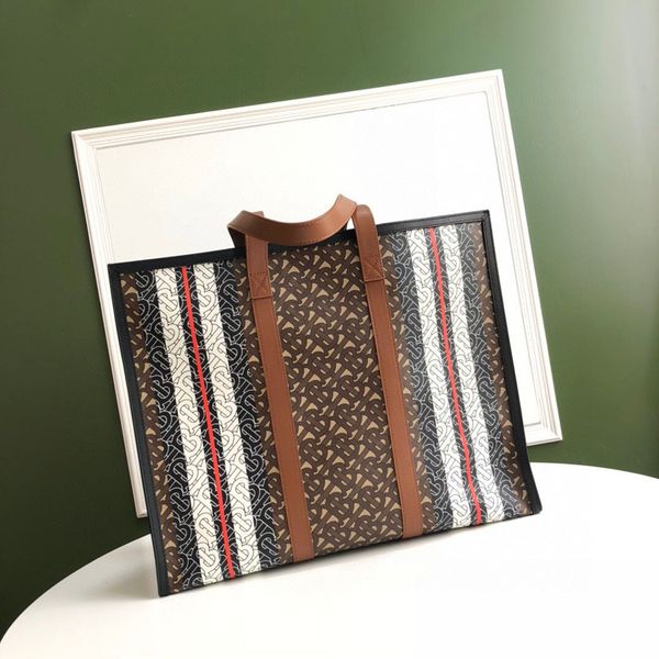the new lady's handbag 7a high-end custom quality large capacity handbag fashion trend casual style using renewable resources manufactu
the new lady's handbag 7a high-end custom quality large capacity handbag fashion trend casual style using renewable resources manufactu