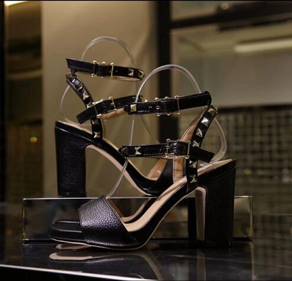 spring/summer new women's thick-heeled peep-toe sandals in leather, rivet sandals popular in europe and the united states #05, Black
spring/summer new women's thick-heeled peep-toe sandals in leather, rivet sandals popular in europe and the united states #05, Black