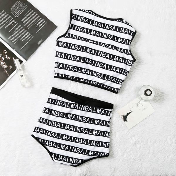 2020 ss20 new arrival designer bal swimsuit summer beach bikini swimwear for women size s-xl 010, White;black
2020 ss20 new arrival designer bal swimsuit summer beach bikini swimwear for women size s-xl 010, White;black