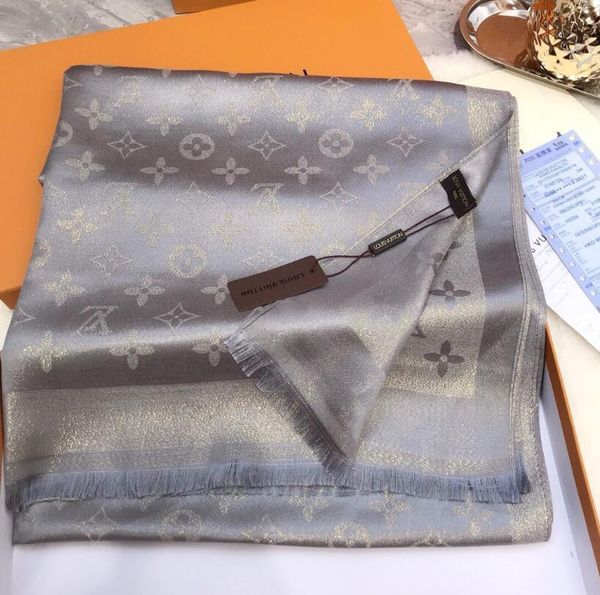 2020 оптом классических блестящих золота и серебра нити шелковых шарфов шарфа женщин способа шарфа мягкой блестящий шарф платок мужчины женщ, Blue;gray
2020 оптом классических блестящих золота и серебра нити шелковых шарфов шарфа женщин способа шарфа мягкой блестящий шарф платок мужчины женщ, Blue;gray