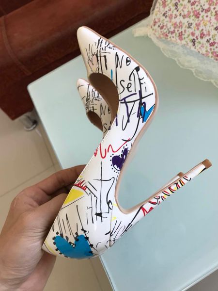 2018 new luxury designer 8cm/10cm/12cm red bottom high heels genuine leather pointed toes women pumps red sole dress shoes s02, Black
2018 new luxury designer 8cm/10cm/12cm red bottom high heels genuine leather pointed toes women pumps red sole dress shoes s02, Black
