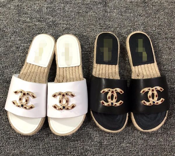 New Fashion Women's Flats casual sandals sheepskin Leather Ladies summer beach shoes Good quality woman flip-flops sandals #3227
New Fashion Women's Flats casual sandals sheepskin Leather Ladies summer beach shoes Good quality woman flip-flops sandals #3227