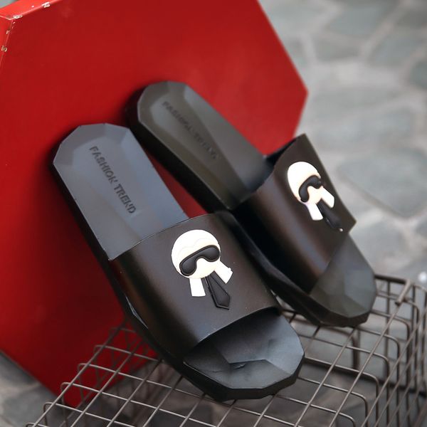 luxury slippers women and men summer sandals casual shoes printing galeries lafayette brand designer slippers boys and girls slippers, Black
luxury slippers women and men summer sandals casual shoes printing galeries lafayette brand designer slippers boys and girls slippers, Black