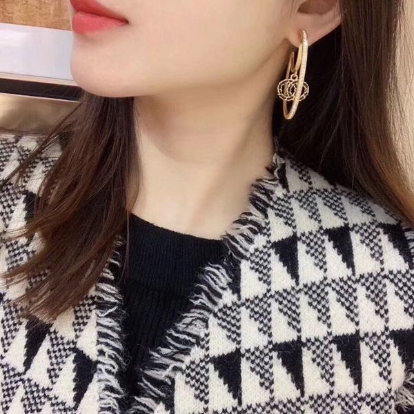 c1911 geometric earring precision high-grade vertical letter half circle pendant female jewelry fashion charm large ear hook, Golden;silver
c1911 geometric earring precision high-grade vertical letter half circle pendant female jewelry fashion charm large ear hook, Golden;silver