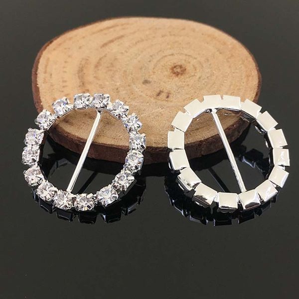 2016new 100pcs clear round rhinestone buckle for wedding invitation diamante ribbon sliders bk01 y200424, Black;brown
2016new 100pcs clear round rhinestone buckle for wedding invitation diamante ribbon sliders bk01 y200424, Black;brown