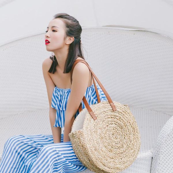2020 new brand new fashionable outdoor circular beach water plant braided woven bag dual-purpose travel sling bag crossbody
2020 new brand new fashionable outdoor circular beach water plant braided woven bag dual-purpose travel sling bag crossbody