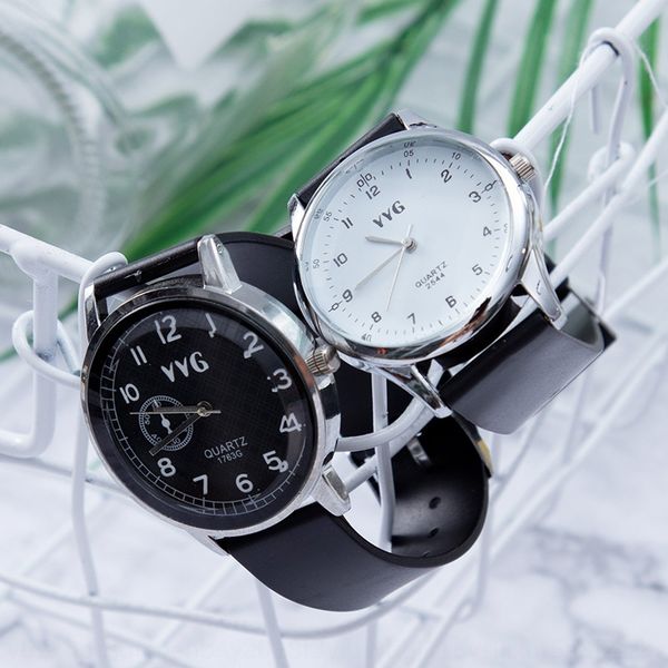 simple male and female student black strap leisure sports quartz personalized watchband watch couple watch, Blue
simple male and female student black strap leisure sports quartz personalized watchband watch couple watch, Blue