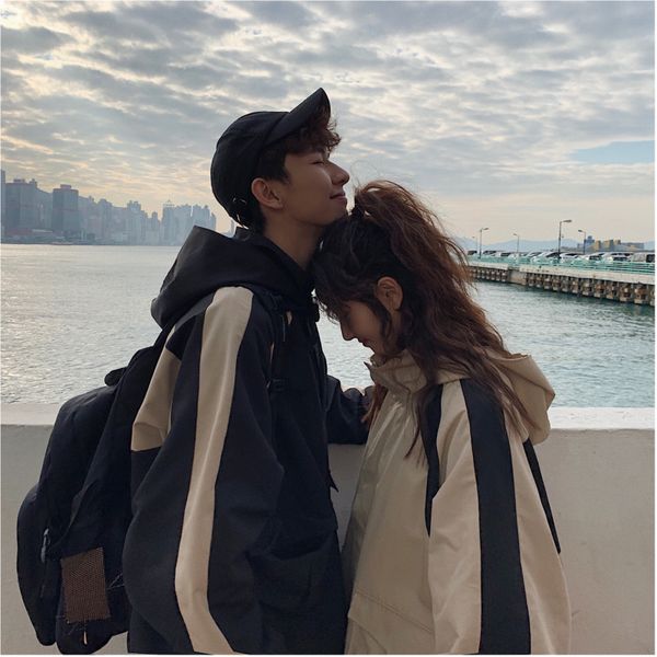 2019 spring trend korean version of the college wind men's long-sleeved color versatile windproof hooded casual jacket, Black;brown
2019 spring trend korean version of the college wind men's long-sleeved color versatile windproof hooded casual jacket, Black;brown