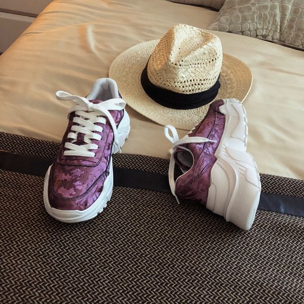 wholesale women design sneaker,trainer, have many clolors, fast delivery by dhl,made by original lamb skin, Black
wholesale women design sneaker,trainer, have many clolors, fast delivery by dhl,made by original lamb skin, Black