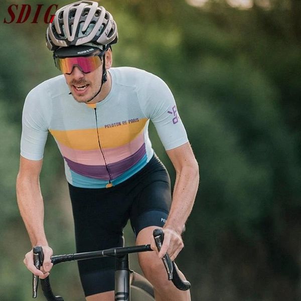 peloton de paris club domestique men's jersey 2020 team race cycling jersey short sleeve bicycle shirts breathable quick-dry, Black;red
peloton de paris club domestique men's jersey 2020 team race cycling jersey short sleeve bicycle shirts breathable quick-dry, Black;red