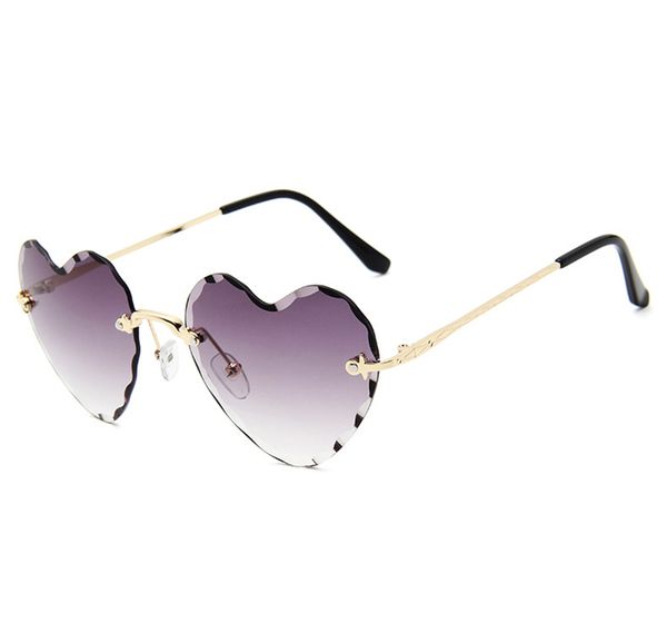 2019 new classic love cut side ladies sunglasses retro peach heart sunglasses gradient color bright glasses, White;black
2019 new classic love cut side ladies sunglasses retro peach heart sunglasses gradient color bright glasses, White;black