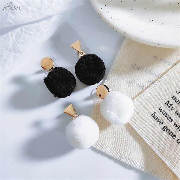 aomu trendy fashion black white yarn ball asymmetric metal geometry stud earrings for women birthday gifts wedding party brincos, Golden;silver
aomu trendy fashion black white yarn ball asymmetric metal geometry stud earrings for women birthday gifts wedding party brincos, Golden;silver