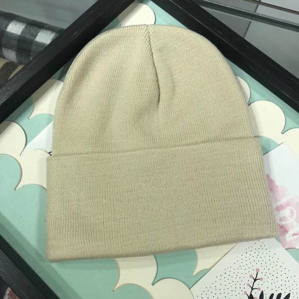 2020 new arrival knitting cotton full white hats cap women's men winter comfortable warm hats with box, Blue;gray
2020 new arrival knitting cotton full white hats cap women's men winter comfortable warm hats with box, Blue;gray