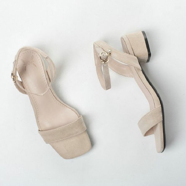 sianie tianie 2020 summer girls shoes flock open toe chunky low heels black casual buckle strap women sandals zapatos de mujer
sianie tianie 2020 summer girls shoes flock open toe chunky low heels black casual buckle strap women sandals zapatos de mujer