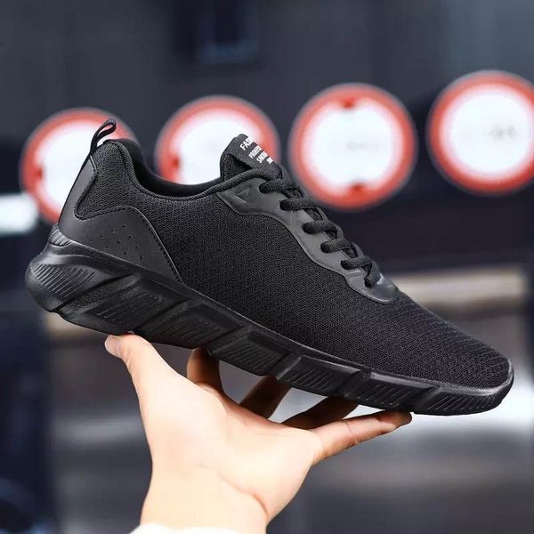 with socks ale fashion luxury running shoes for men women triple black breathable mens trainers classic outdoor casual sport sneaker, White;red
with socks ale fashion luxury running shoes for men women triple black breathable mens trainers classic outdoor casual sport sneaker, White;red