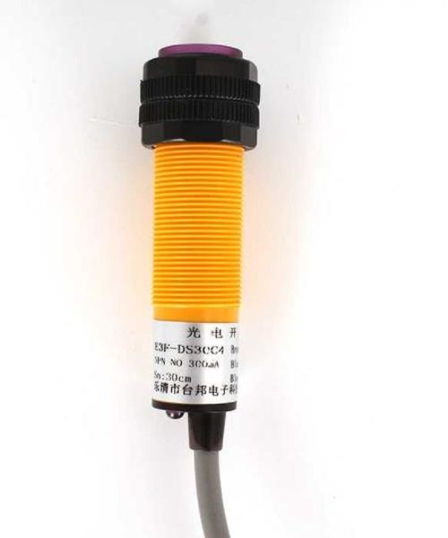 e3f-ds30c4-g b2 p1 p2 y1 y2 m18 diffuse reflection pelectric switch 10-30cm adjustable
e3f-ds30c4-g b2 p1 p2 y1 y2 m18 diffuse reflection pelectric switch 10-30cm adjustable