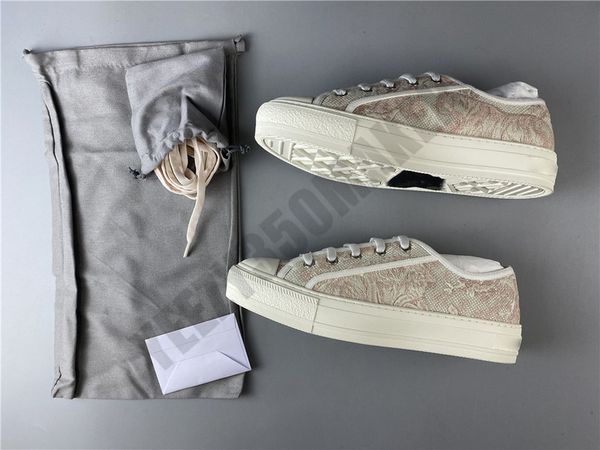 2020 20ss paris walk'n' embroidery sneakers luxury designers pink 3d canvas sports breathable woman casual shoes dustbag, Black
2020 20ss paris walk'n' embroidery sneakers luxury designers pink 3d canvas sports breathable woman casual shoes dustbag, Black