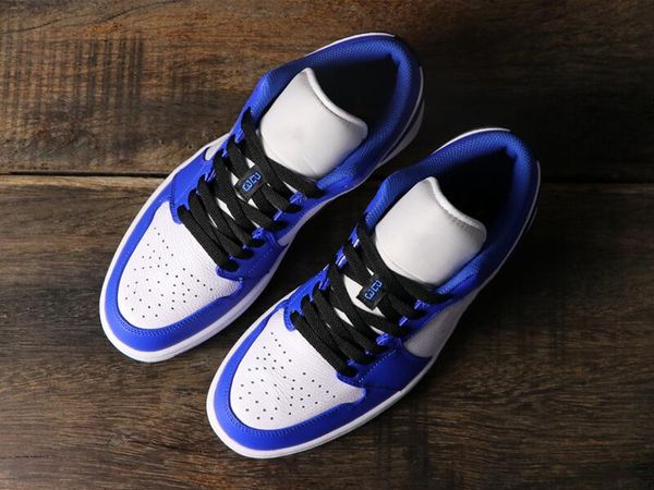 лучшего качество 1 low hyper royal white orange peel баскетбол дизайнерская мужская обувь new comfort i мода тренеры корабль с коробкой
лучшего качество 1 low hyper royal white orange peel баскетбол дизайнерская мужская обувь new comfort i мода тренеры корабль с коробкой