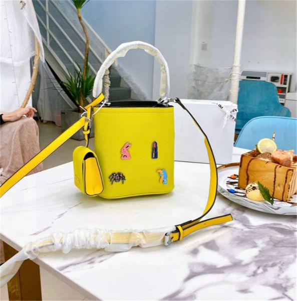 women small bucket bag fashion buckle strap messenger designer shoulder bag luxury handbag cfy20050710
women small bucket bag fashion buckle strap messenger designer shoulder bag luxury handbag cfy20050710