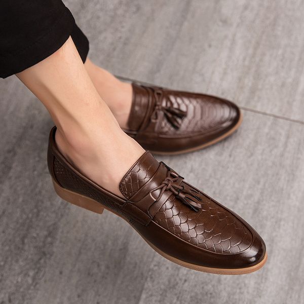 formal wear business leather shoes men pointed-toe fashion casual england tassels trend crocodile pattern large size men's shoes, Black
formal wear business leather shoes men pointed-toe fashion casual england tassels trend crocodile pattern large size men's shoes, Black