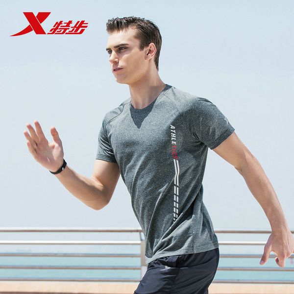 882229019220 xtep sports t-shirt male 2019 summer short-sleeved t-shirt running fitness stretch short breathable shirt men, Black;blue
882229019220 xtep sports t-shirt male 2019 summer short-sleeved t-shirt running fitness stretch short breathable shirt men, Black;blue