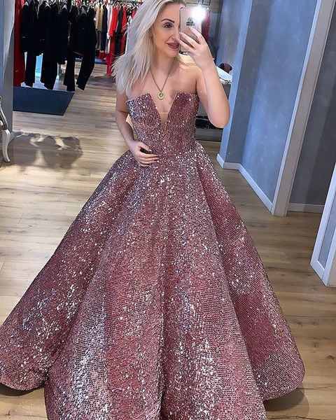 glitter ball gown prom dresses 2019 strapless sleeveless bling bling sequin women plus size evening gowns lady party dresses, White;black
glitter ball gown prom dresses 2019 strapless sleeveless bling bling sequin women plus size evening gowns lady party dresses, White;black