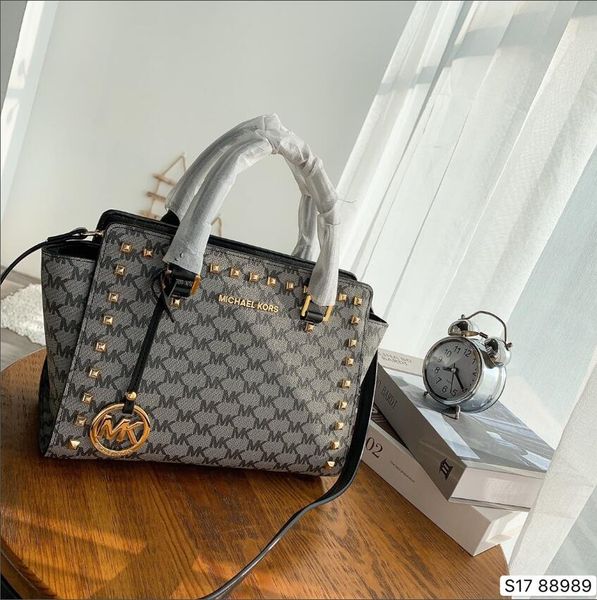 2020 style handbags italian brand name fashion leather handbags ladies handbags shoulder bag ladies leather handbag wallet-018
2020 style handbags italian brand name fashion leather handbags ladies handbags shoulder bag ladies leather handbag wallet-018