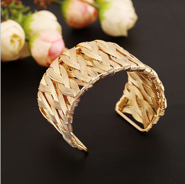 2020 fashion geometric hollow wide metal bangle for women maxi punk bracelet jewelry accessories, Golden;silver
2020 fashion geometric hollow wide metal bangle for women maxi punk bracelet jewelry accessories, Golden;silver