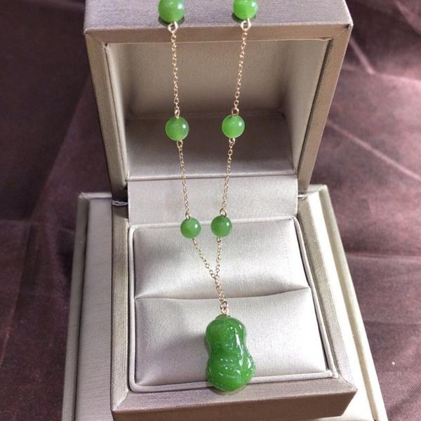 zhe ru jewelry 18k gold inlaid natural hetian jasper spinach green cabbage pendant necklace clavicle chain, Silver
zhe ru jewelry 18k gold inlaid natural hetian jasper spinach green cabbage pendant necklace clavicle chain, Silver