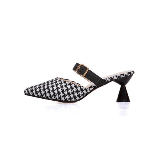mid-heeled baotou slippers female 2019 spring and summer new versatile high-heeled shoes stiletto fittings shoes wearing female, Black
mid-heeled baotou slippers female 2019 spring and summer new versatile high-heeled shoes stiletto fittings shoes wearing female, Black