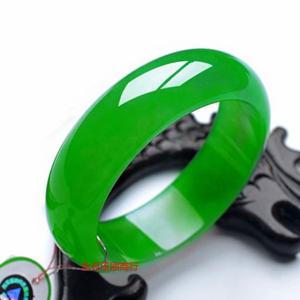 quartz jade bracelet green emerald bracelet, Slivery 
quartz jade bracelet green emerald bracelet, Slivery