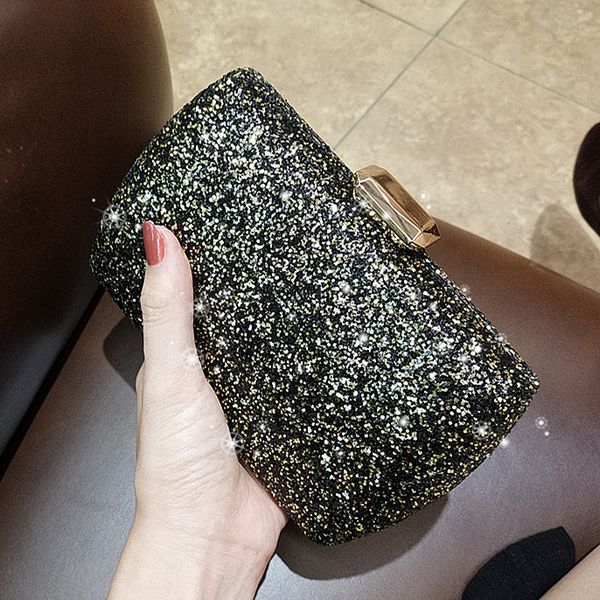 мешок ужин моды небольшой площади ужин платье одного плеча косой крест цепи женщин известных женщин
мешок ужин моды небольшой площади ужин платье одного плеча косой крест цепи женщин известных женщин