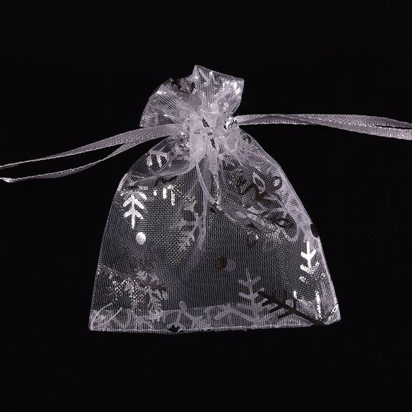 100pcs 7*9cm white with silver snowflake christmas gift pouches organza bags wedding favour wholesale sale
100pcs 7*9cm white with silver snowflake christmas gift pouches organza bags wedding favour wholesale sale