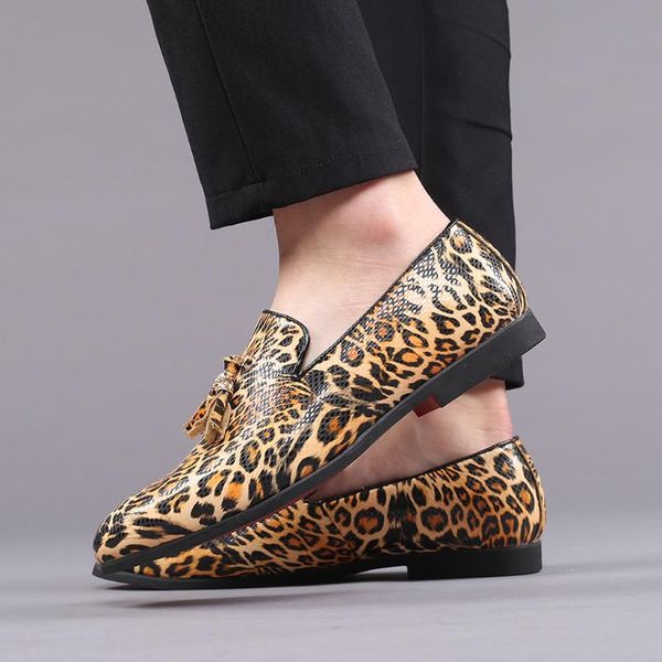 round head leopard leather shoes for men new arrival slip-on business shoes casual breathable single zapatos de muje, Black
round head leopard leather shoes for men new arrival slip-on business shoes casual breathable single zapatos de muje, Black