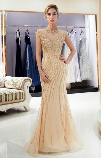 custom made new gold beaded bridal prom evening dresses jewel neck elegant bridal gowns unique tulle crystal party dresses, Black;red
custom made new gold beaded bridal prom evening dresses jewel neck elegant bridal gowns unique tulle crystal party dresses, Black;red