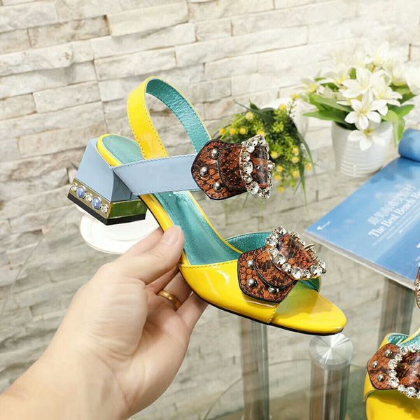 new rhinestone women sandals peep toe geninue leather ladies shoes fashion bowtie ankle buckle strap rivets square heels summer, Black
new rhinestone women sandals peep toe geninue leather ladies shoes fashion bowtie ankle buckle strap rivets square heels summer, Black