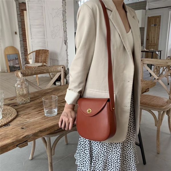 fashion solid color shoulder bags women retro metal buckle crossbody bag purses ladies casual pu leather messenger bags handbag
fashion solid color shoulder bags women retro metal buckle crossbody bag purses ladies casual pu leather messenger bags handbag