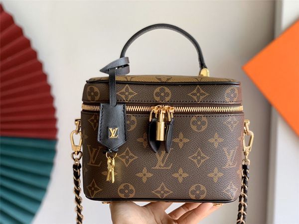 designer wallet women's wallet zipper bag female designer wallet purse fashion card holder pocket long women bag 
designer wallet women's wallet zipper bag female designer wallet purse fashion card holder pocket long women bag
