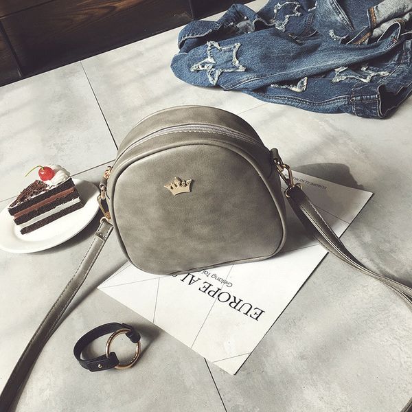 women handbag imperial crown bags for women 2019 leather bag shoulder phone purse shell crossbody bag torebki damskie
women handbag imperial crown bags for women 2019 leather bag shoulder phone purse shell crossbody bag torebki damskie