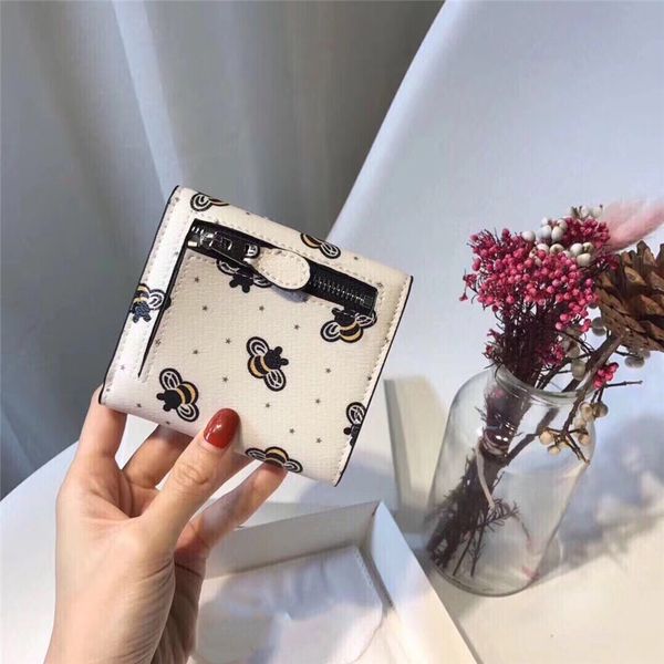 designer wallet bee stars short wallets good quality fashion fresh #cfy2002224*8, Red;black
designer wallet bee stars short wallets good quality fashion fresh #cfy2002224*8, Red;black
