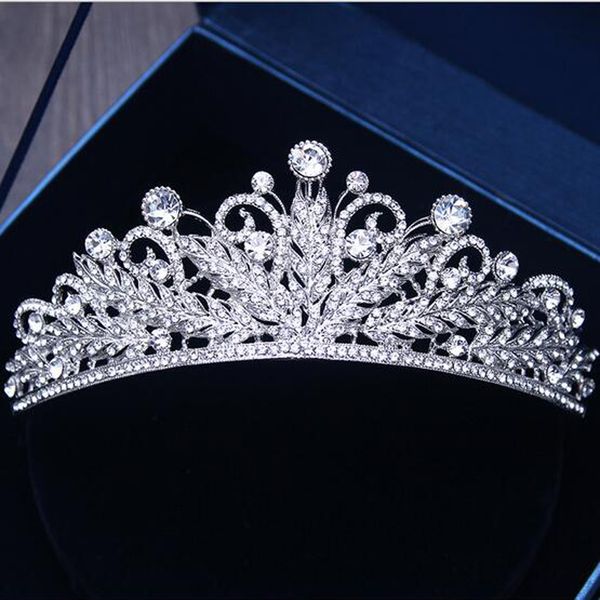 charm bridal tiara crown clear crystal rhinestones women handmade hairwear brides diadem pageant party crowns tiara de noiva, Golden;white
charm bridal tiara crown clear crystal rhinestones women handmade hairwear brides diadem pageant party crowns tiara de noiva, Golden;white